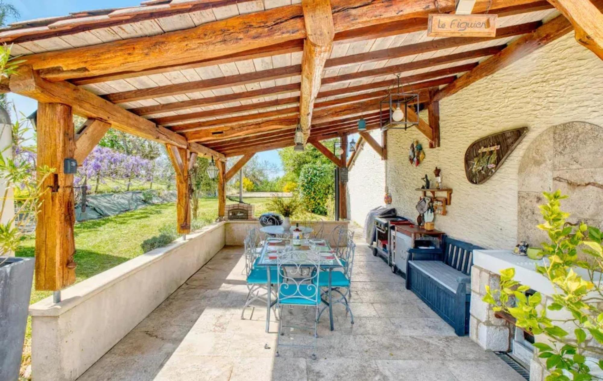 Villa Charmante A Bosset Avec Piscine Partagee Екстер'єр фото